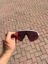 Occhiali Oakley Sutro Lite Sweep lente Prizm