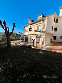 Villa bifamiliare vicino Ascoli Piceno (AP)