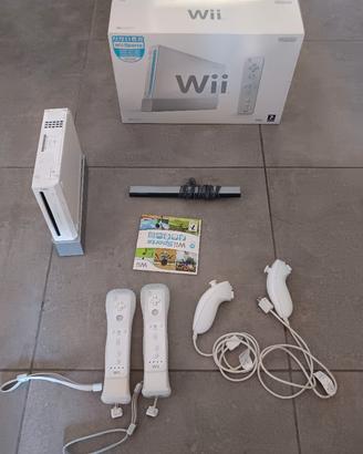 Wii + 2 controller 