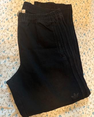 Pantaloni larghi adidas
