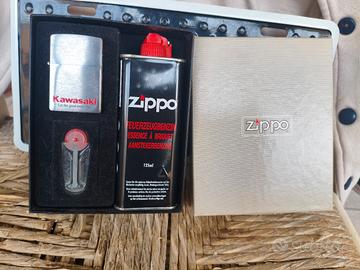 Accendino Zippo Kawasaki vintage in confezione reg