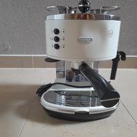 macchinetta del caffè De Longhi