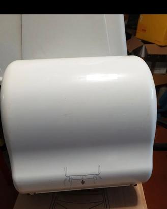 Dispenser carta asciugamani semiautomatico 