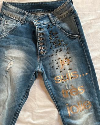 Jeans Je Suis .. Très jolie