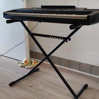 Tastiera Roland e 28