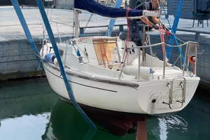 Barca a vela 7metri entrob Yanmar diesel zero ore