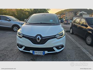 RENAULT Scénic dCi 8V 110 CV Energy Bose