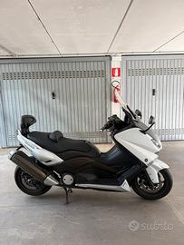 Yamaha T-Max 530 2012