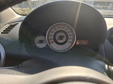 auto Mazda 2 anno 2009 1200 benzina