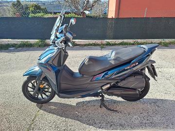 Kymco Agility 300i