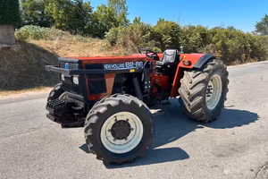 New Holland 82-86 dt,40km/h,anno 2002,2880 ore,zav