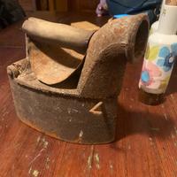 Ferro da stiro antico