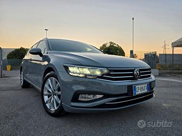 Volkswagen Passat Variant 2.0 TDI SCR EVO DSG Busi