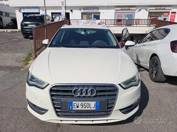 AUDI A3 SPORTBACK G-TRON 1.4 - 5 PT