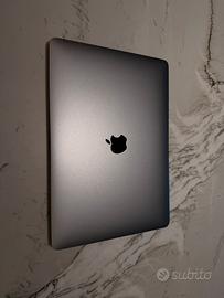 MacBook Pro, 13 pollici, M1
