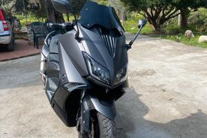 Yamaha t-max 530