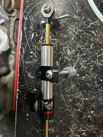 Ammortizzatore di sterzo