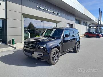 Land Rover Defender D200 AWD Auto 110 X-Dynam...