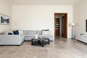 2 LOCALI A TRAVAGLIATO