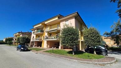 Appartamento di 123 m² con 4 locali e box auto a P