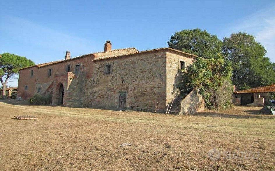 Rustico / Casale di 1200 m² con box auto a Cortona - Vista 2