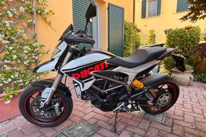 Hyperstrada 821 (2014)