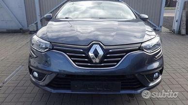 Paraurti musata anteriore completa cofano fari