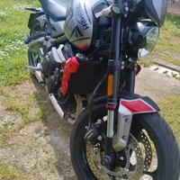 Triumph Trident 660