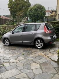 Renault scenic 1.5 dci 2010