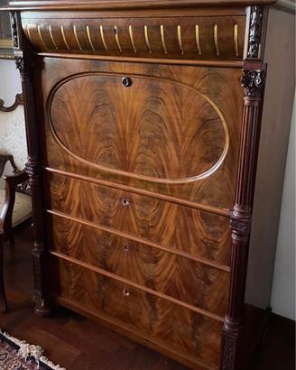 Secretaire