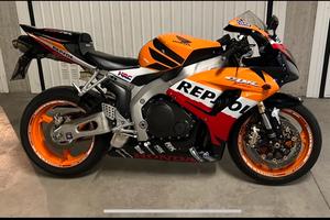 Honda cbr 1000 rr repsol