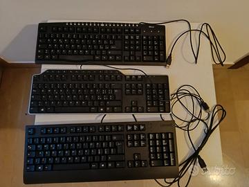 3 tastiere da PC con presa USB