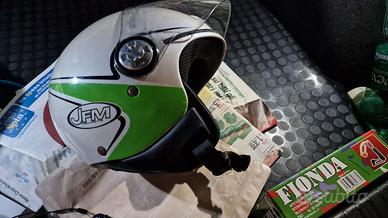 Casco con visiera modello Helmets marca JFM