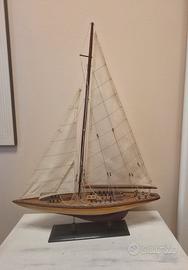 Modellino Barca a Vela in Legno 