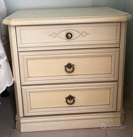 Comodini in legno colore bianco avorio