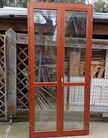 Portefinestre e finestre in legno MERANTI, 