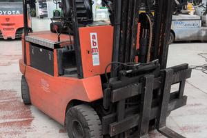 muletto still elettrico 4 metri