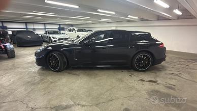 Porsche panamera turbo s