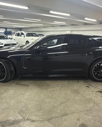 Porsche panamera turbo s
