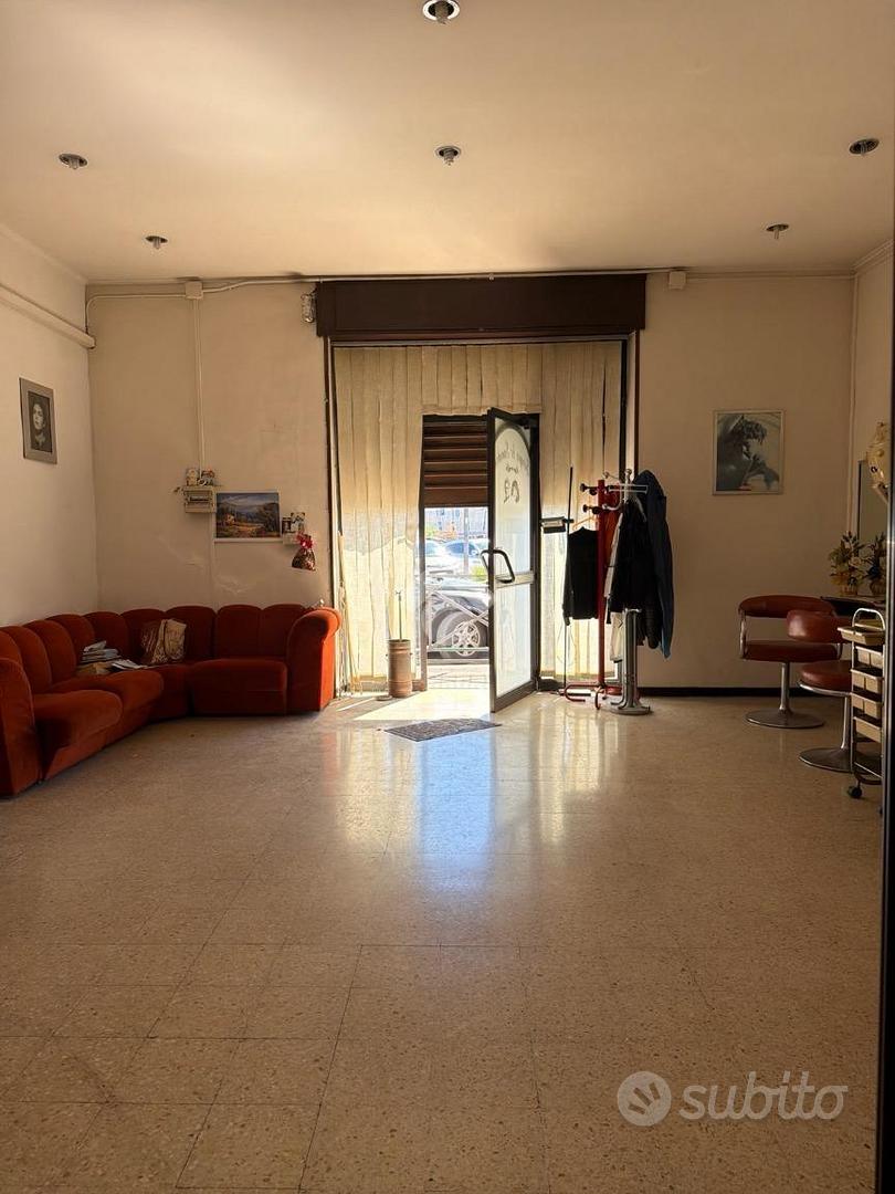 NEGOZIO A CIAMPINO - Vista 4