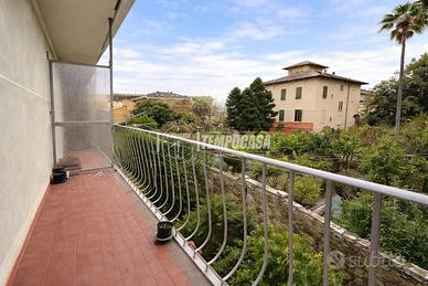 CHIAVARI PONENTE 3 LOCALI