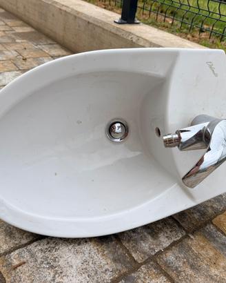 Bidet dolomite