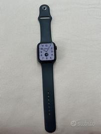 Apple Watch SE GPS da 44 mmcolore Mezzanotte