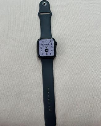 Apple Watch SE GPS da 44 mmcolore Mezzanotte