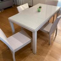 Tavolo da esterno con 4 sedie – 140x80