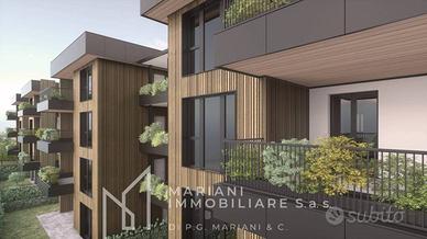 SPLENDIDO QUATTRO LOCALI CON GIARDINO CENTRO PAESE