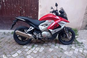 Honda crossrunner 800 v4