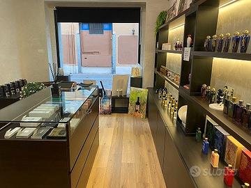 Cogefim 16088 - PROFUMERIA a Saronno (VA)