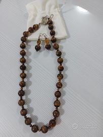 collana e orecchini in pietra occhio di tigre