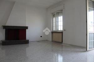 4 LOCALI A CAROVIGNO